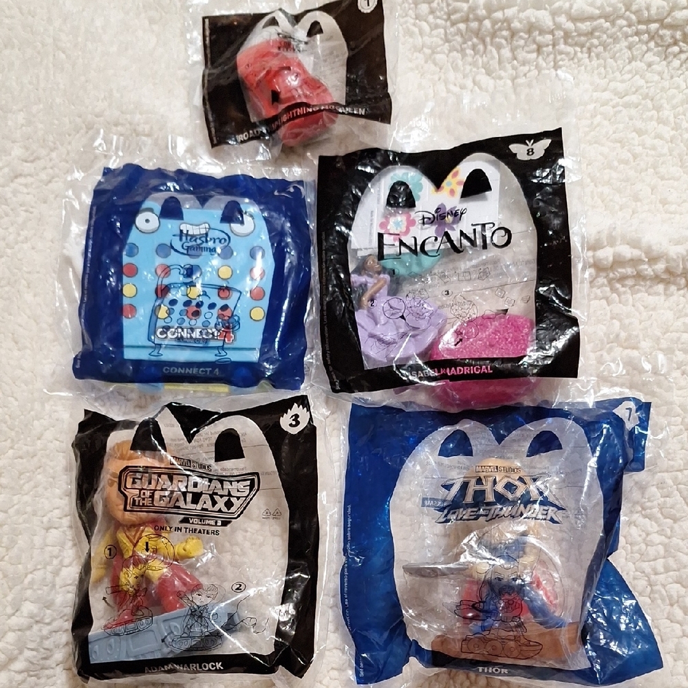 Happy Meal Toy‎ Bundle (5)